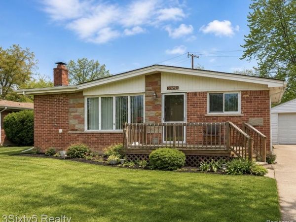 33251 Parkwood Street , Westland, MI 48186