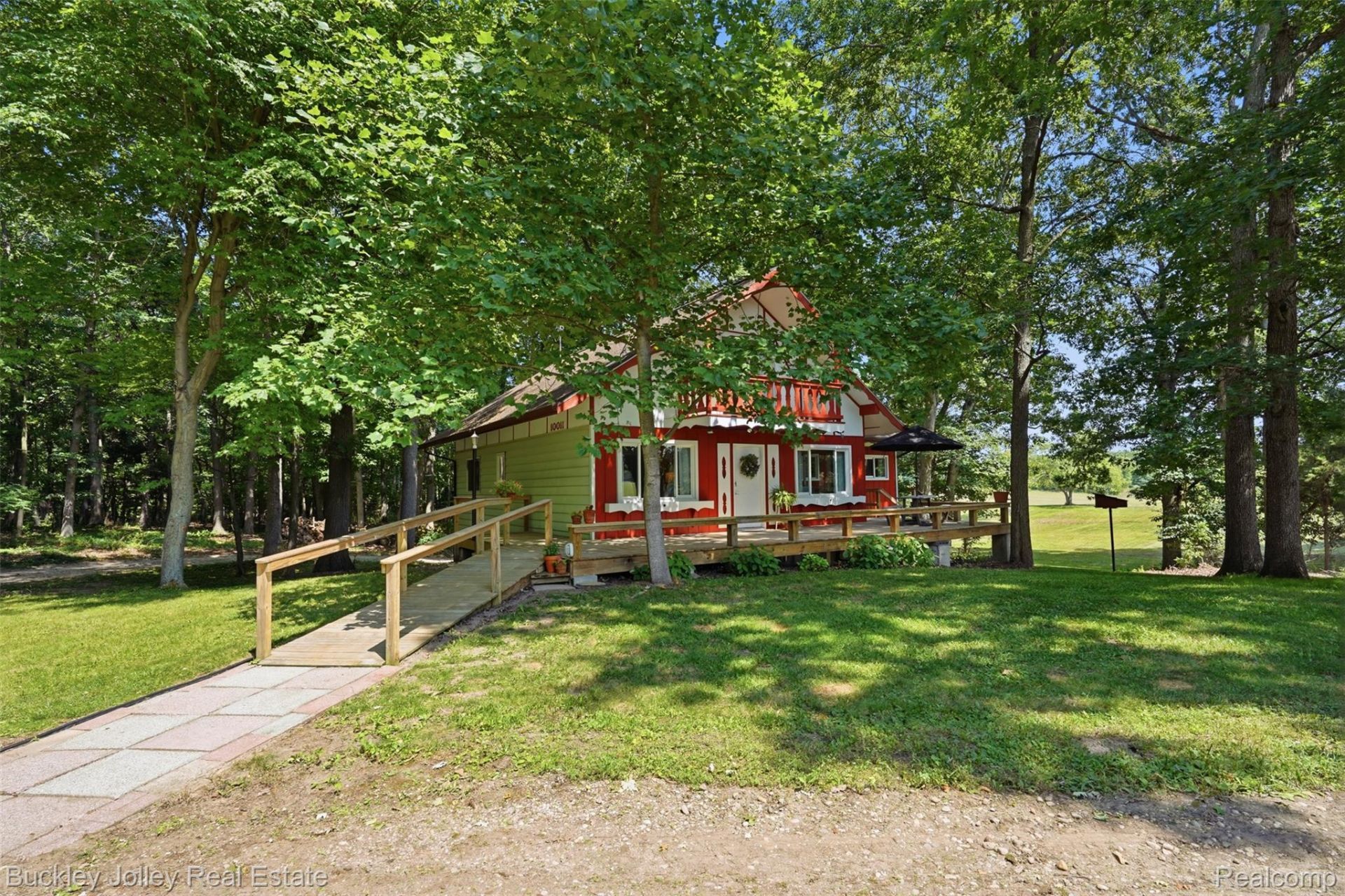 10011 Fieldcrest Drive, Green Oak Township, Mi 48116 Main Photo