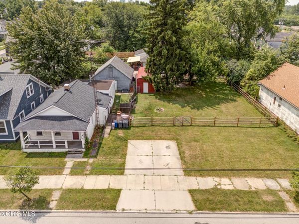 709 Chicago Street, Toledo, OH 43611