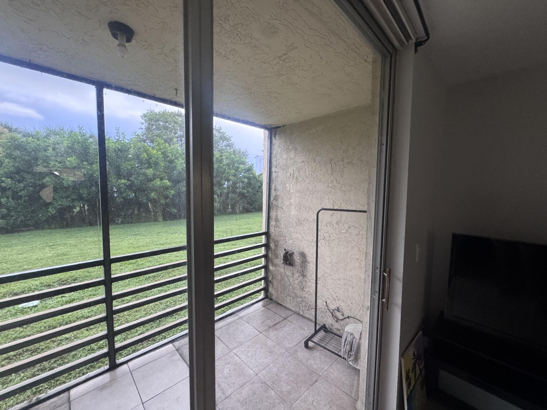 2830 Somerset Drive, Unit 104N, Lauderdale Lakes, FL 33311 Photo