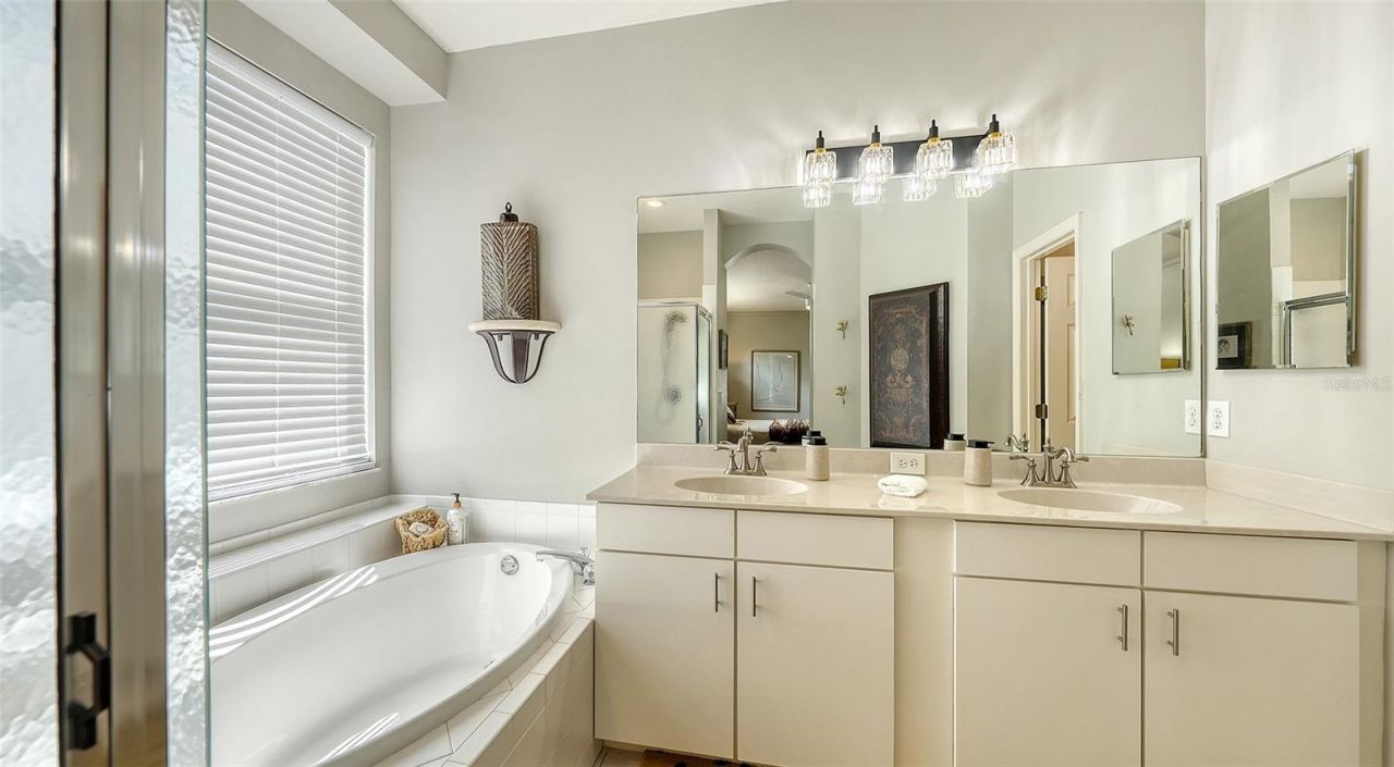 5122 Creekside Trail, Sarasota, FL 34243 Photo