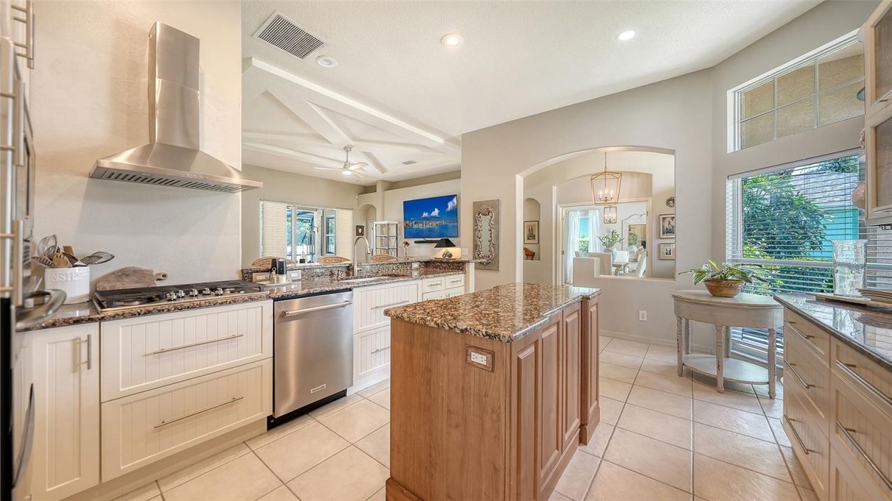 5122 Creekside Trail, Sarasota, FL 34243 Photo