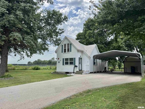 966 LOCUST Street, Galesburg, IL 61401
