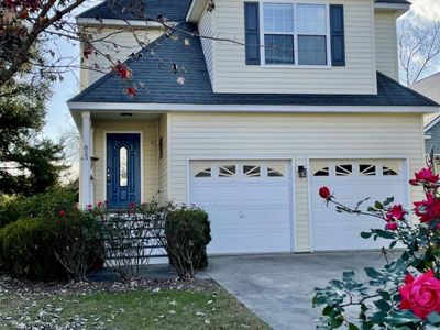 823 Harbor Place Drive, Charleston, SC 29412