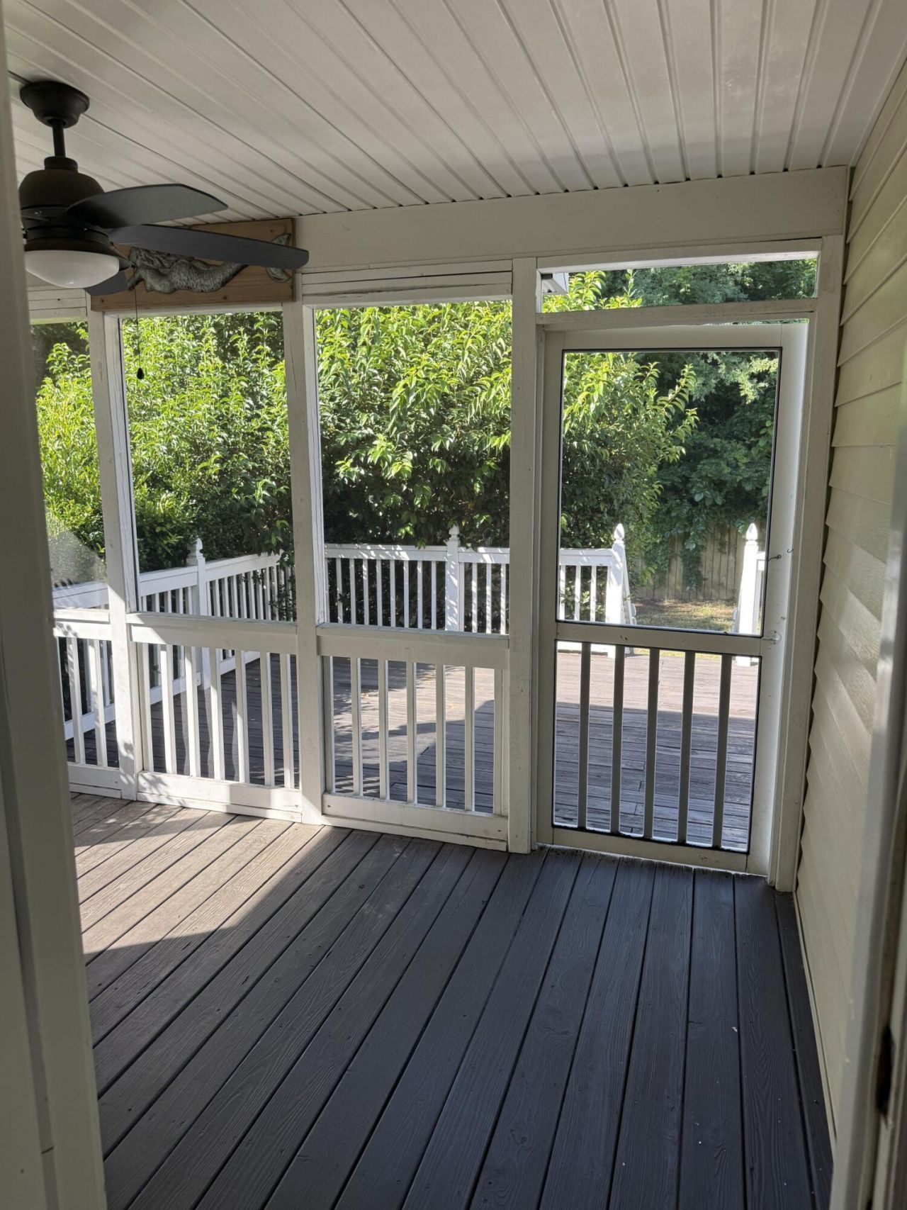 823 Harbor Place Drive Photo 32