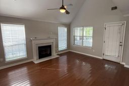 823 Harbor Place Drive photo 4
