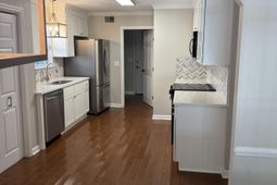 823 Harbor Place Drive photo 4