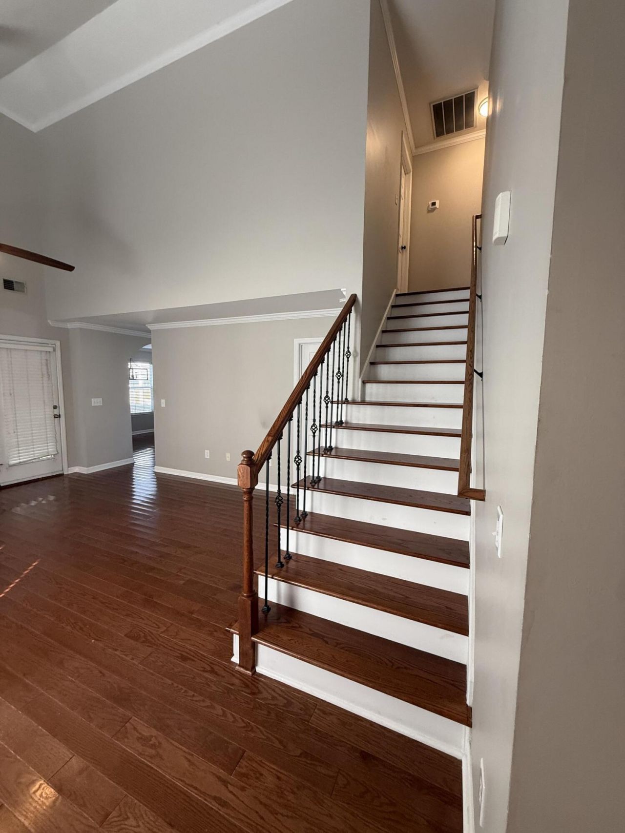 823 Harbor Place Drive Photo 5