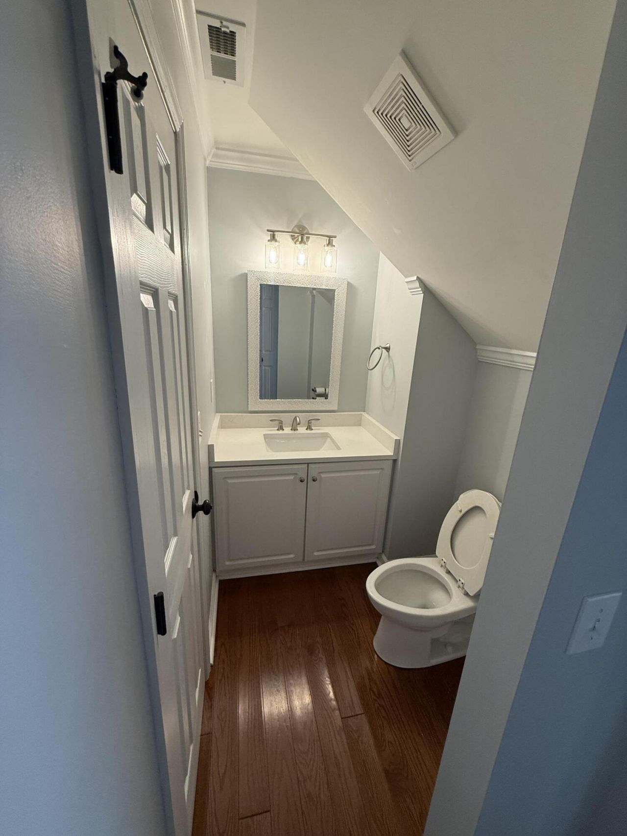823 Harbor Place Drive Photo 8