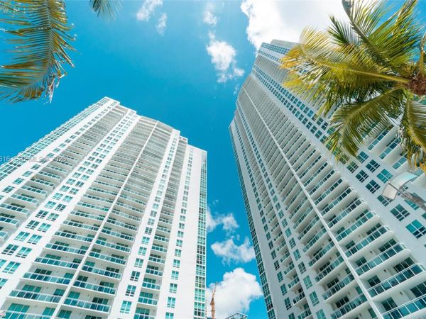 950 Brickell Bay Dr , Unit 3010, Miami, FL 33131