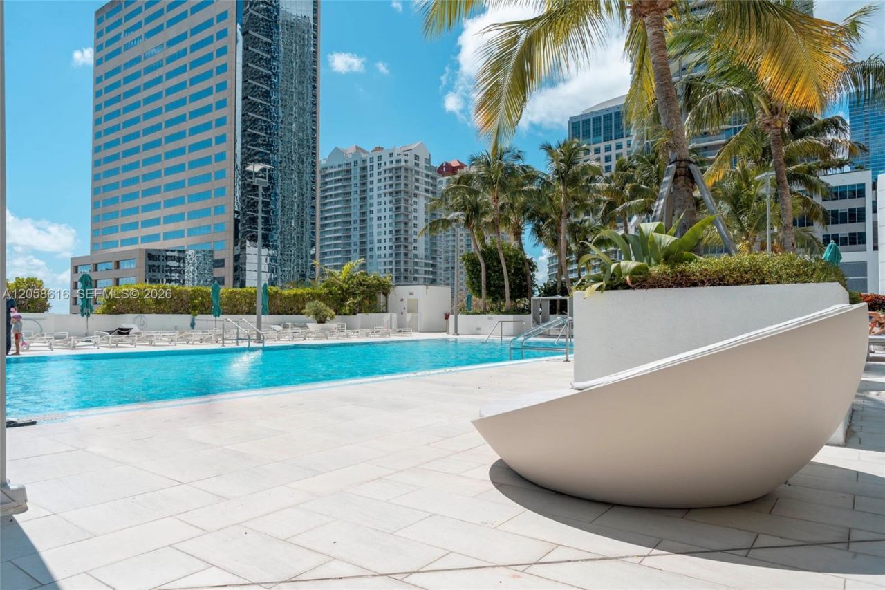 950 Brickell Bay Dr , Unit 3010, Miami, FL 33131 Photo