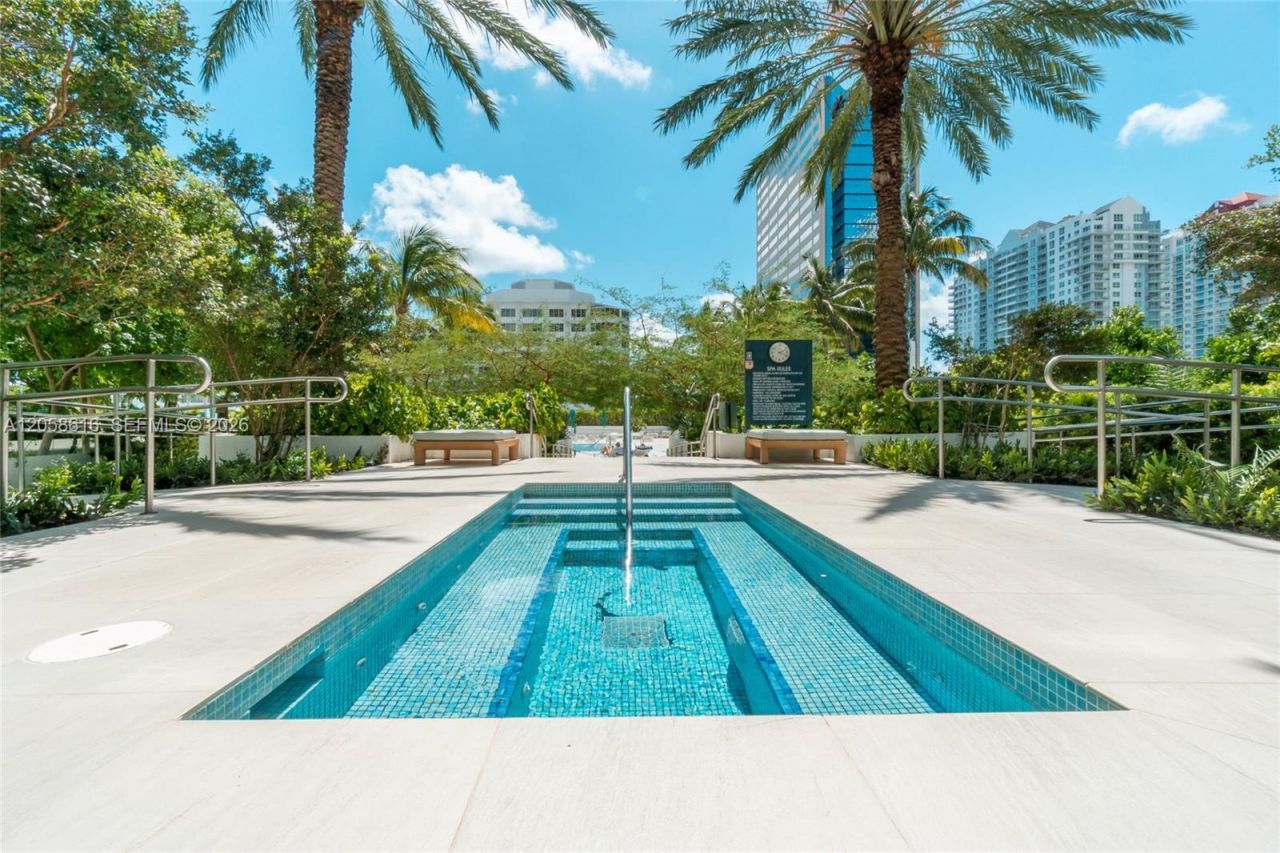 950 Brickell Bay Dr , Unit 3010, Miami, FL 33131 Photo
