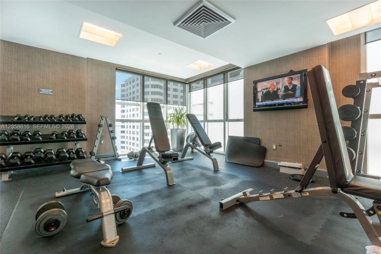 950 Brickell Bay Dr , Unit 3010, Miami, FL 33131 Photo
