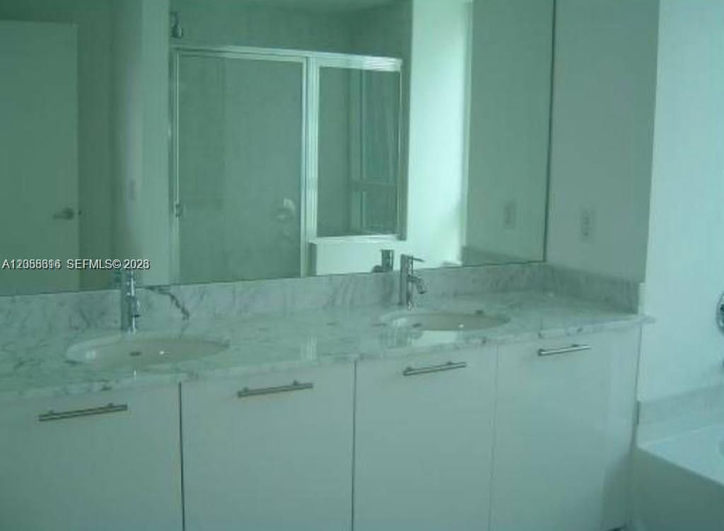950 Brickell Bay Dr , Unit 3010, Miami, FL 33131 Photo