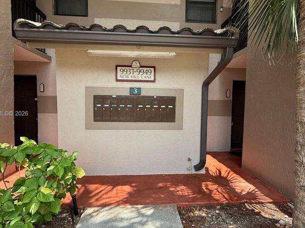 9933 Nob Hill Ln , Unit 9933, Sunrise, FL 33351