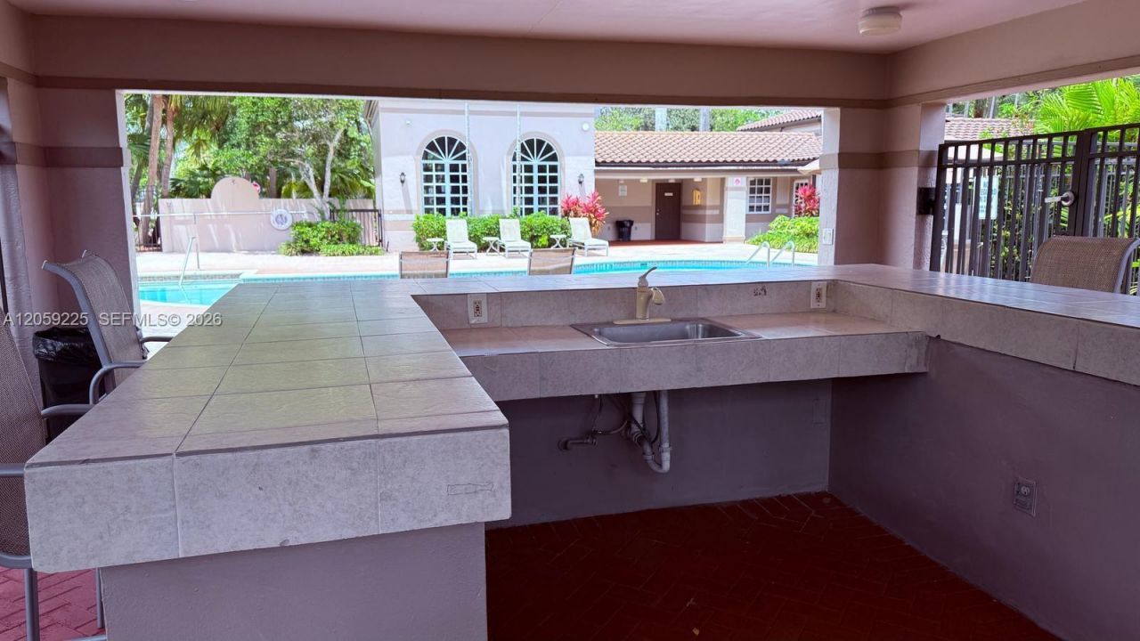 9933 Nob Hill Ln, Unit 9933, Sunrise, FL 33351 Photo