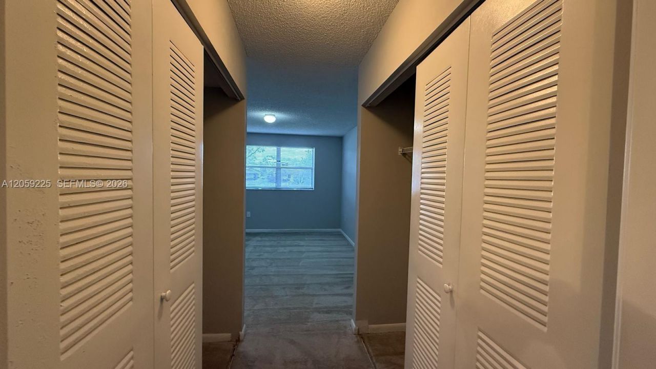 9933 Nob Hill Ln, Unit 9933, Sunrise, FL 33351 Photo