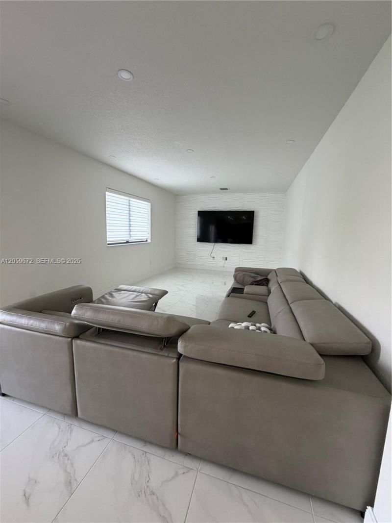4450 SW 164 Ave, Miami, FL 33185 Photo