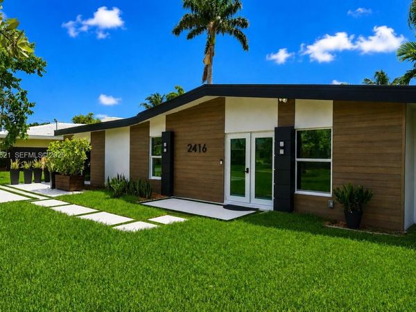 2416 NE 19th Ter, Wilton Manors, FL 33305