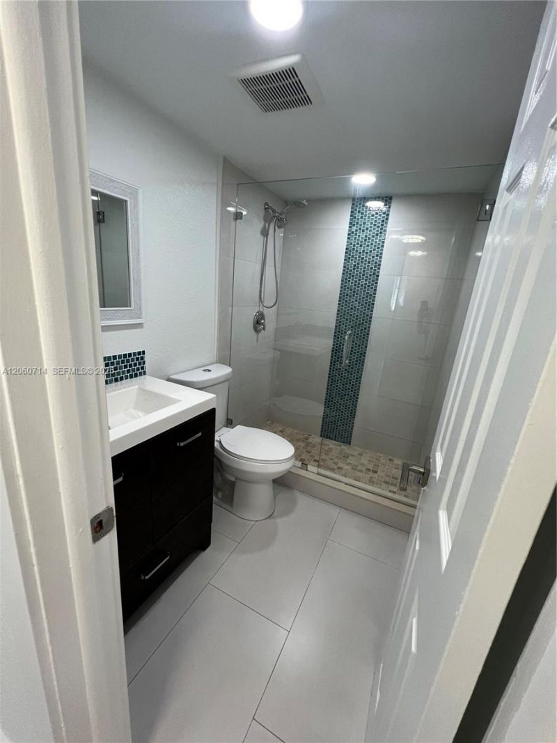 9520 SW 8th St , Unit 118, Miami, FL 33174 Photo
