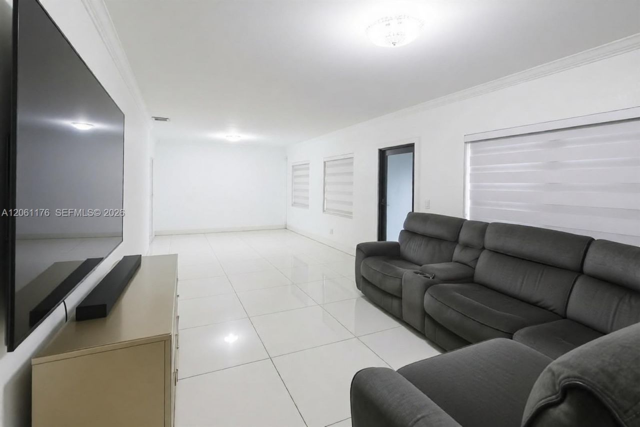 30 E 36th St , Hialeah, FL 33013 Photo