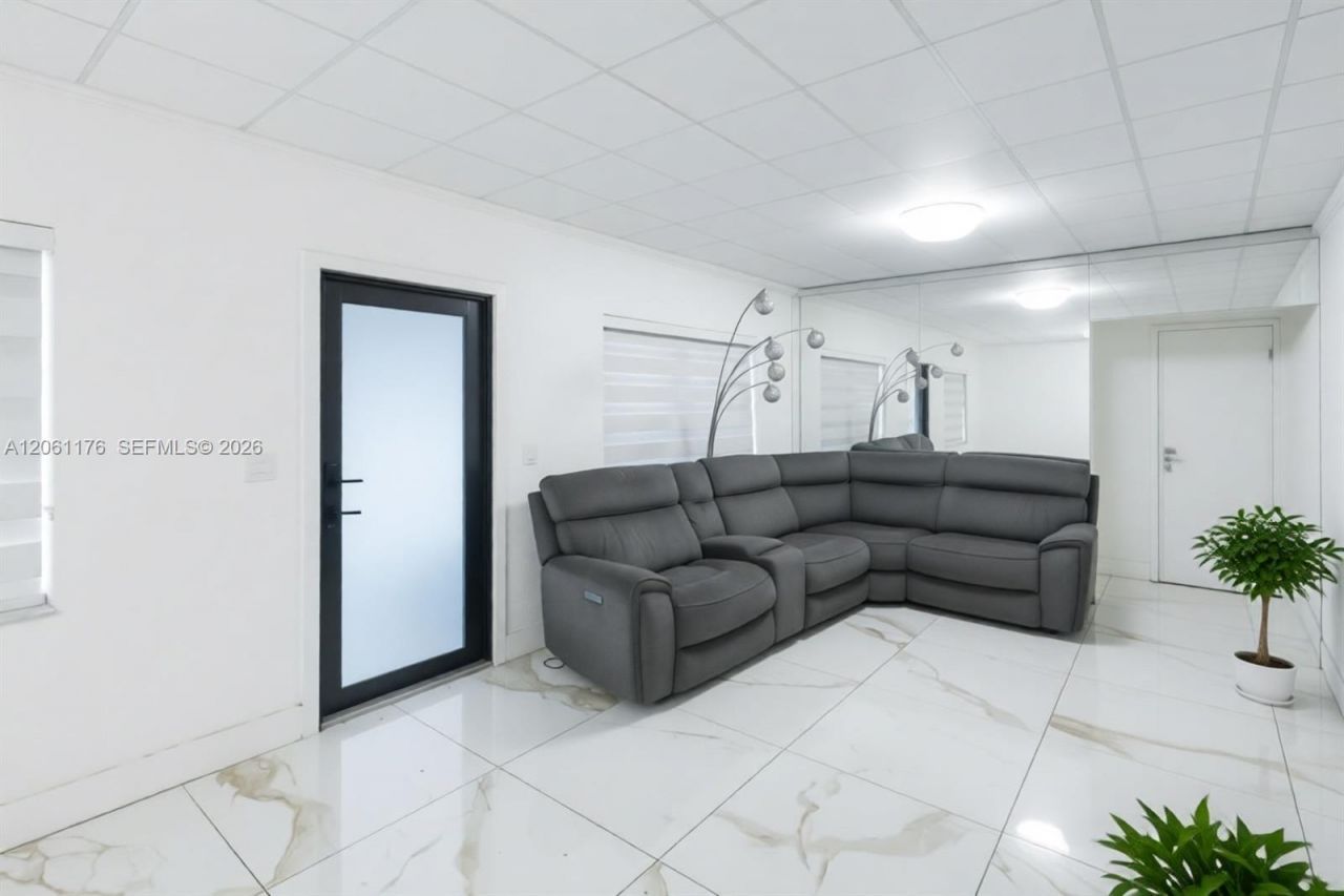 30 E 36th St , Hialeah, FL 33013 Photo