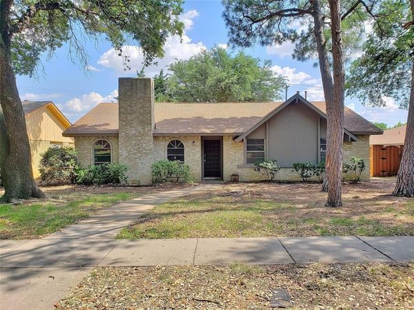 1320 Iris Lane , Lewisville, TX 75067