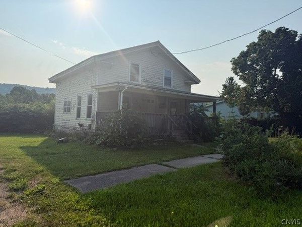 5300 West Road , Munnsville, NY 13409