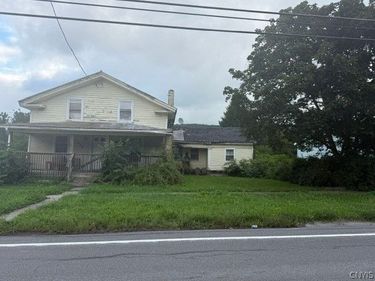 5300 West Road, Munnsville, NY 13409