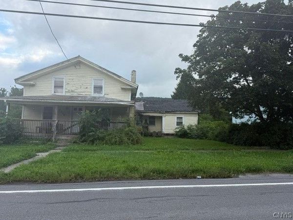 5300 West Road, Munnsville, NY 13409