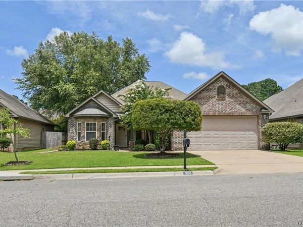 3114 Birch Way , Northport, AL 35475