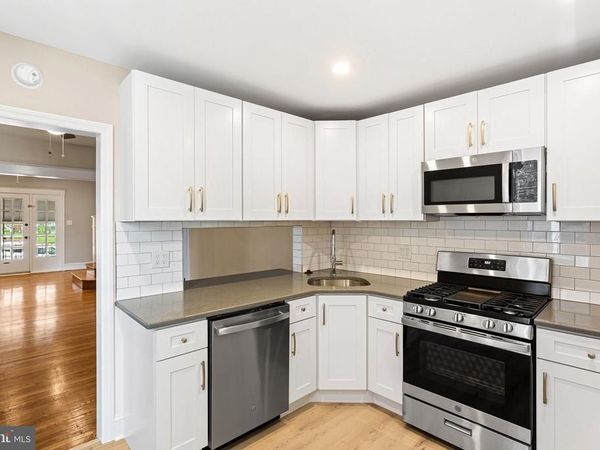 35 N STATE ROAD , UPPER DARBY, PA 19082