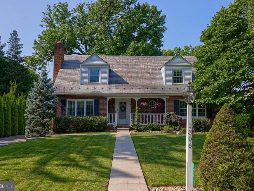 1306 Hillcrest Road , Lancaster, PA 17603 Main Photo