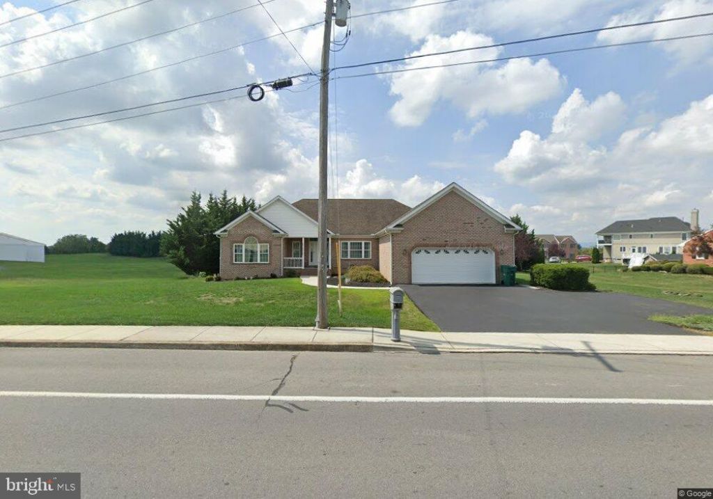 26 WILLIAMSON AVENUE , GREENCASTLE, PA 17225