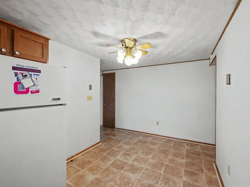 215 E James Street, Bradford, OH 45308 Photo 14
