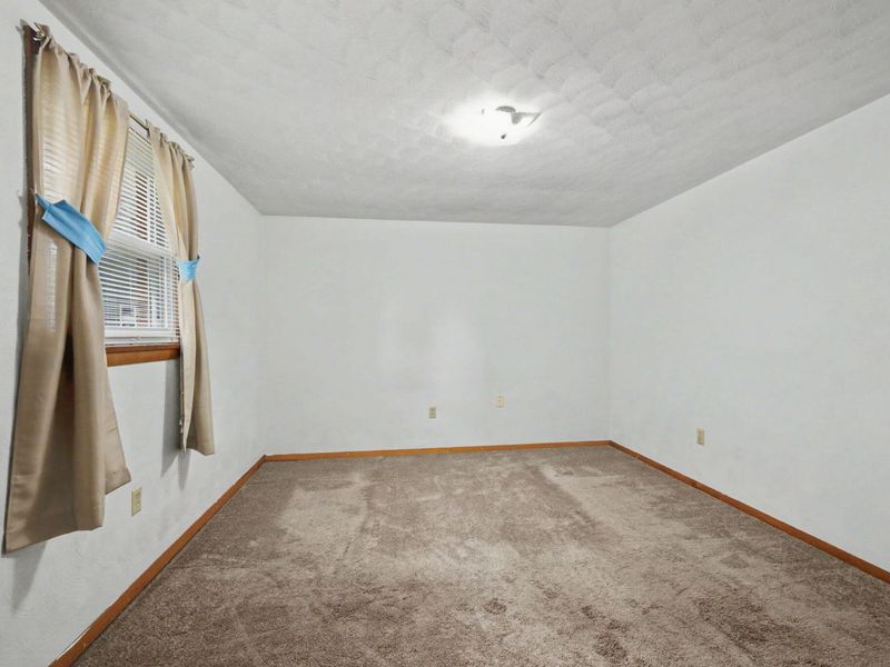 215 E James Street, Bradford, OH 45308 Photo 22