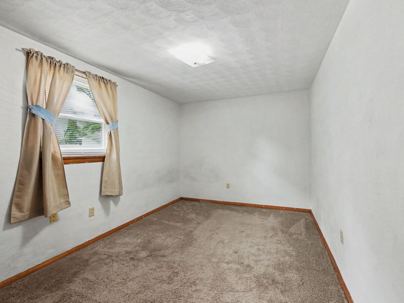 215 E James Street, Bradford, OH 45308 Photo 24