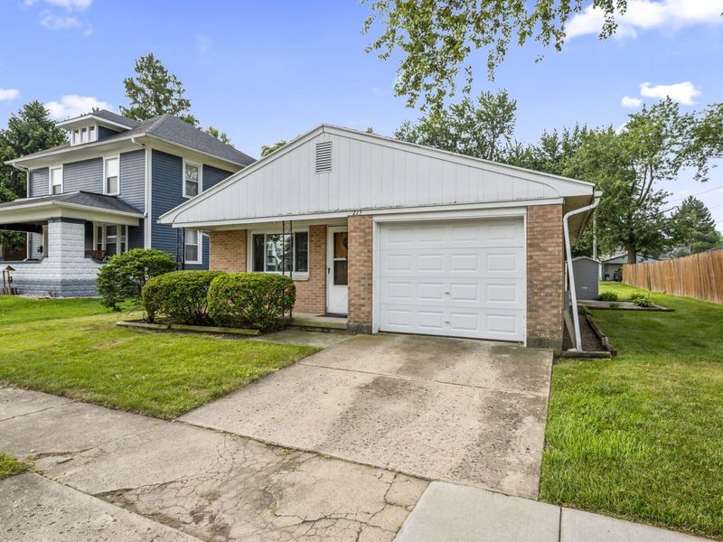 215 E James Street, Bradford, OH 45308 Photo 3