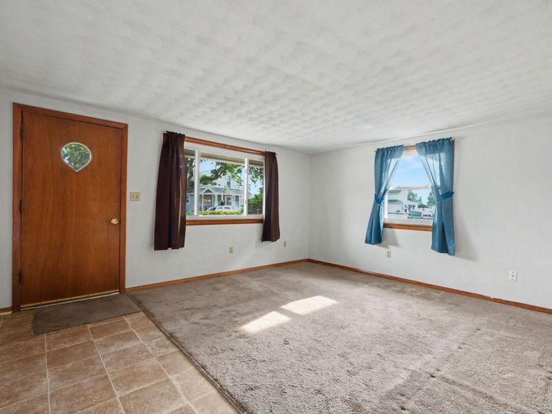 215 E James Street, Bradford, OH 45308 Photo 7