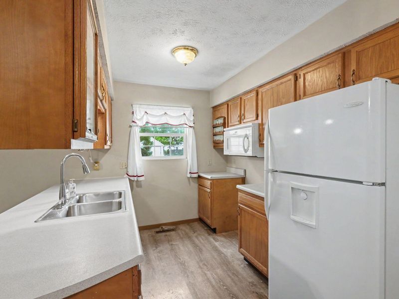 405 Patty Drive, Bradford, OH 45308 Photo 16