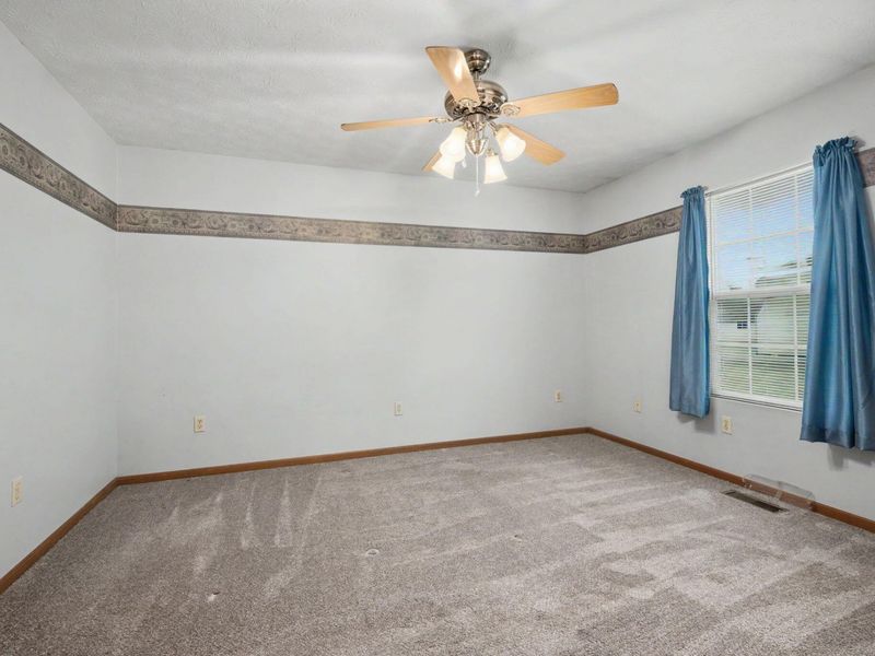 405 Patty Drive, Bradford, OH 45308 Photo 32