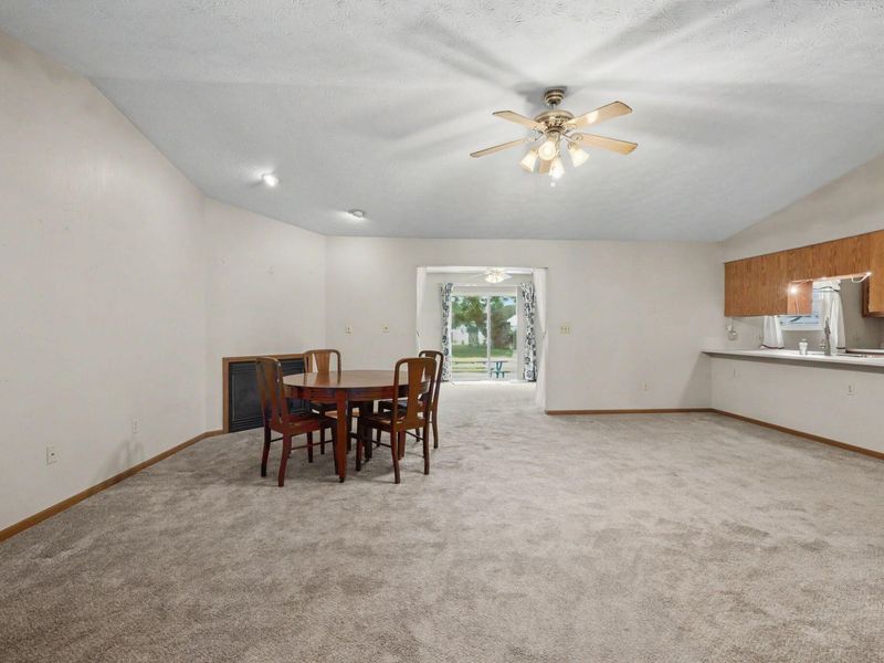405 Patty Drive, Bradford, OH 45308 Photo 8