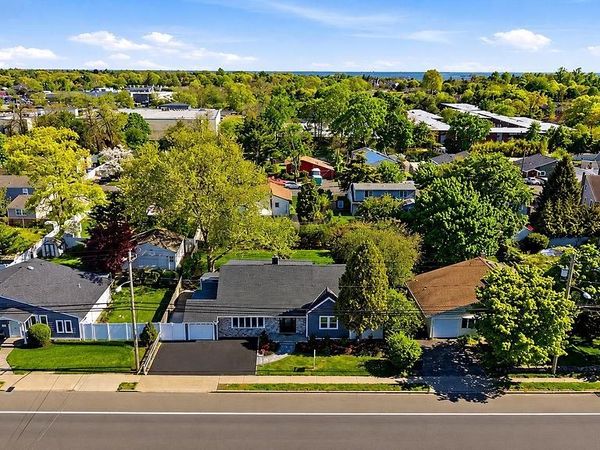 2206 Union Boulevard , Bay Shore, NY 11706