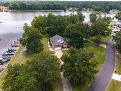 203 Ridge Lake Drive, Manning, SC 29102