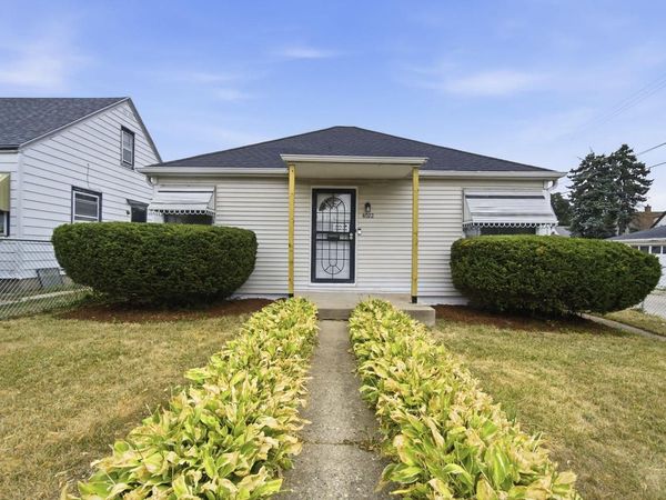 4022 N 49th STREET, Milwaukee, WI 53216