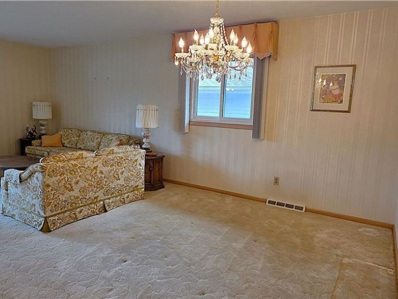 11198 Gordon Drive , Parma, OH 44130 Photo 11