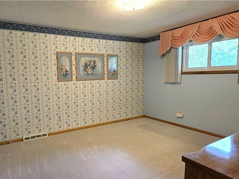 11198 Gordon Drive , Parma, OH 44130 Photo 28
