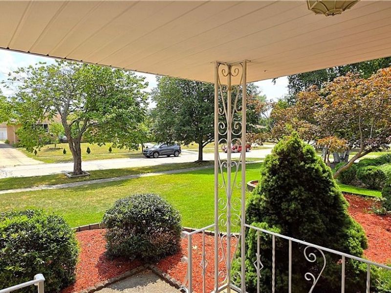 11198 Gordon Drive , Parma, OH 44130 Photo 4