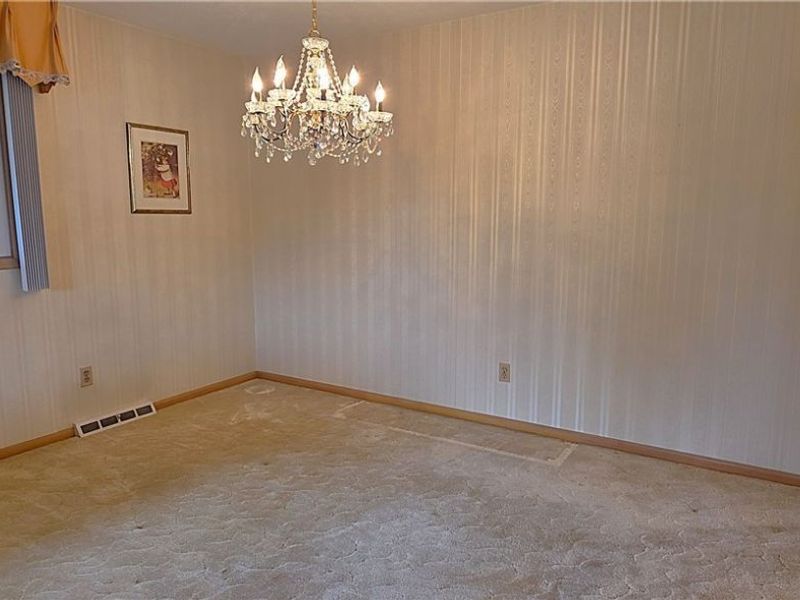 11198 Gordon Drive , Parma, OH 44130 Photo 9