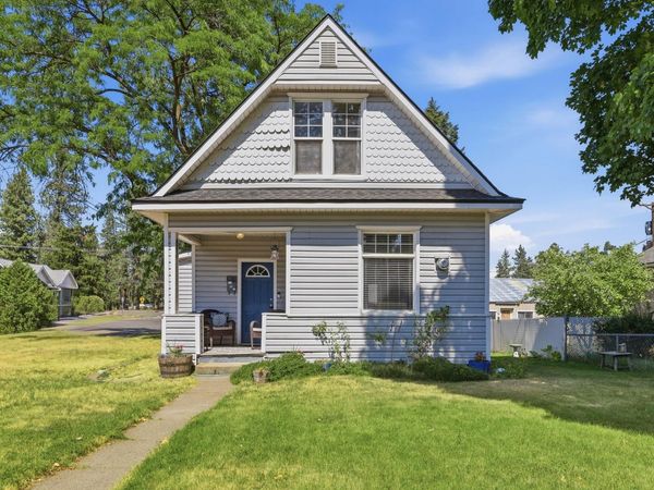 419 B St, Cheney, WA 99004